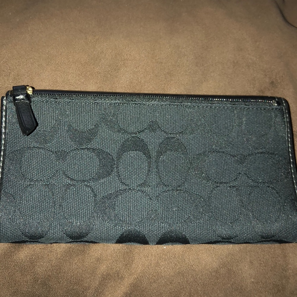 Coach Wallet - Picture 4 of 4